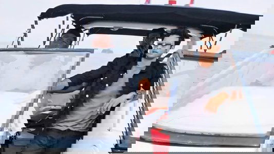 V