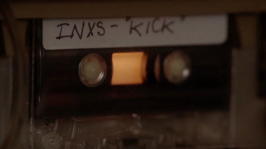 INXS : Never Tear Us Apart