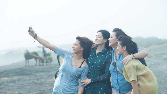 Ada Apa Dengan Cinta? 2