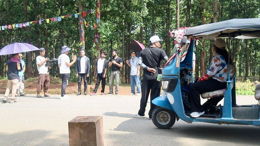 Kumude Hidyo Hero Banna