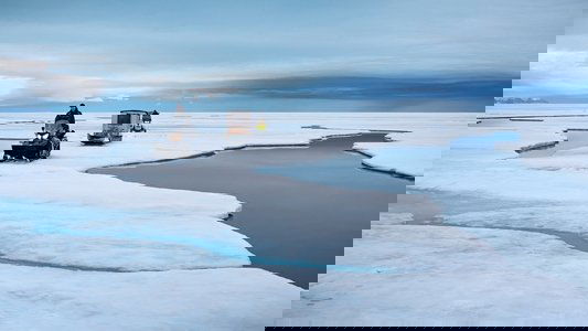 Odyssée sous les glaces