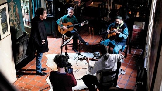 Corsini interpreta a Blomberg y Maciel