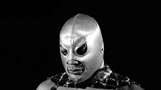 Santo en el hotel de la muerte
