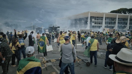 No Céu da Pátria Nesse Instante