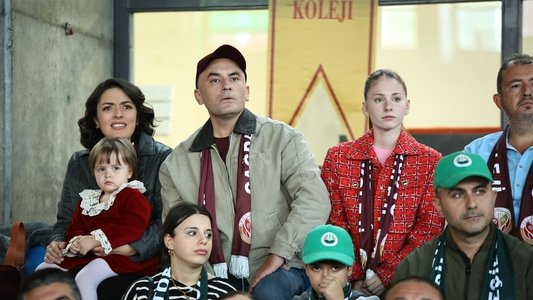 Başka Bir Sen