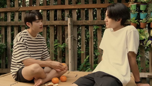 ต้นส้มอยู่บ้านเขา แต่ผลส้มหล่นมาบ้านเราตลอดเลย