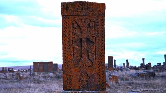 Մահարձան