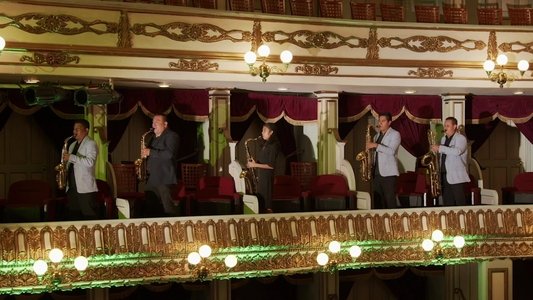 El Grito: Lila Downs en el Teatro Macedonio Alcalá, con la Orquesta de Alejandro Díaz y la Compañía de Danza Costumbrista
