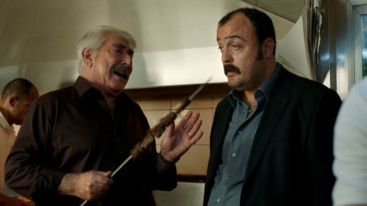 Aile Arasında