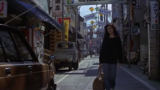 のけぞる女