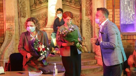 Babardeala cu bucluc sau porno balamuc