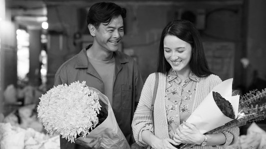 Jatuh Cinta Seperti di Film-Film