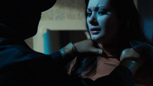 Perché quelle strane gocce di sangue sul corpo di Jennifer?