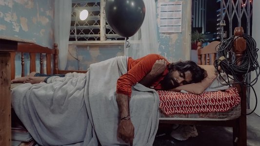 நீர் மேல் நெருப்பு