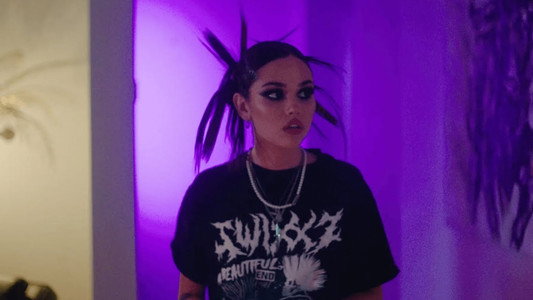 Maggie Lindemann - Knife Under My Pillow