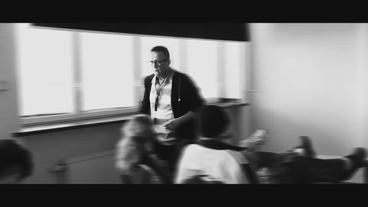 Hela Skolan Står i Lågor