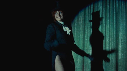 Céline et Julie vont en bateau