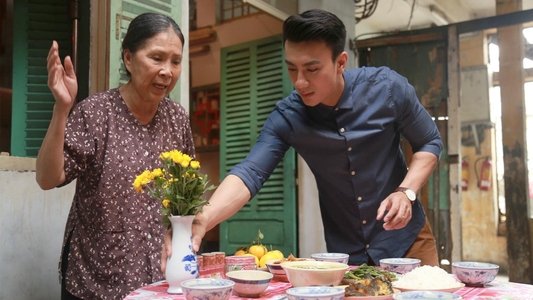 Có Căn Nhà Nằm Nghe Nắng Mưa