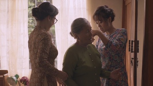 Thưa Mẹ Con Đi