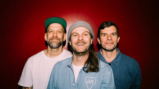 Sportfreunde Stiller - Mit dem Herz in der Hand
