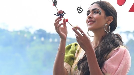 హాయ్ నాన్న