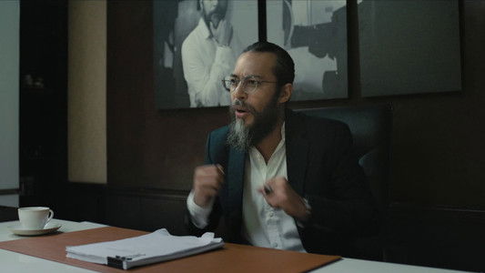 Jatuh Cinta Seperti di Film-Film