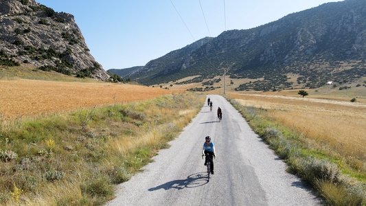 Kaybolan Sularda Pedal Çevirmek