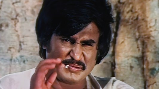 பதினாறு வயதினிலே