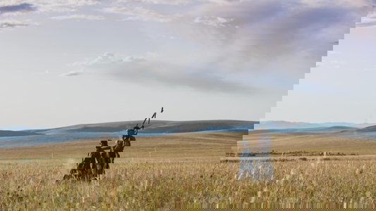 Эргэж ирэхгүй намар