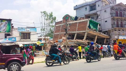 Earthquake On Everest