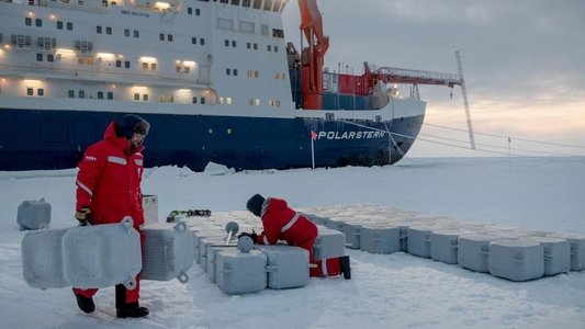 Expedition Arktis - Ein Jahr. Ein Schiff. Im Eis.