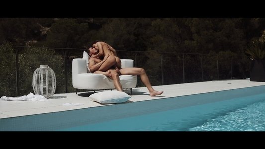 The Exhibitionist 4: Outdoor Adventures
