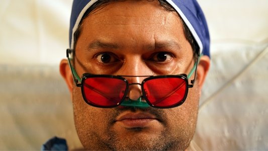 عینک قرمز