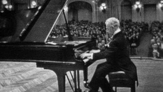Artur Rubinstein: The Legendary Moscow Recital