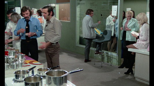 Tout le monde il est beau, tout le monde il est gentil