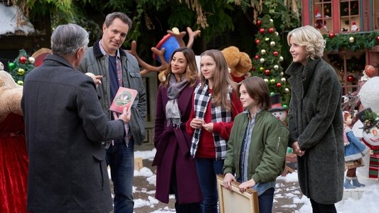 Mystery on Mistletoe Lane