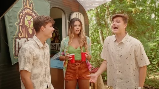 Luccas Neto em: Acampamento de Férias 4, O Desafio Final
