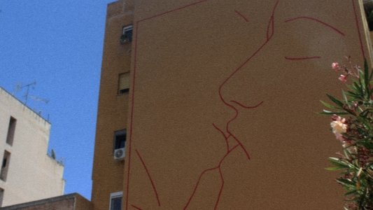 Με Θέα Το Απέναντι Μπαλκόνι