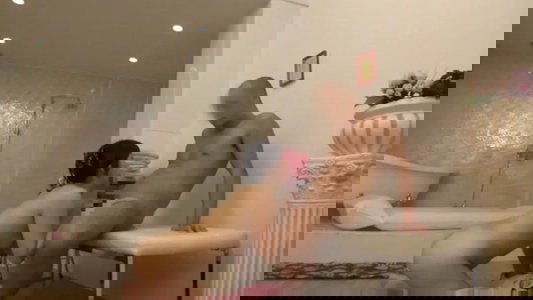 風俗で呼んだ娘が、まさかの自分の知り合い！ヤラナイ、ヤレナイ、悩んだ末にやっぱりヤル！ 2