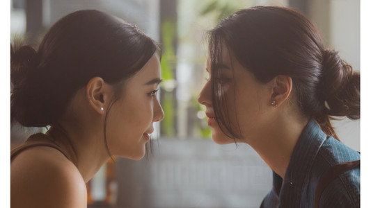 รักขบวนนี้หัวใจเกือบวาย