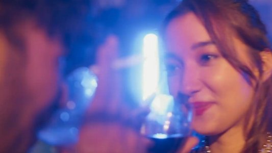 Cinta Tak Pernah Tepat Waktu