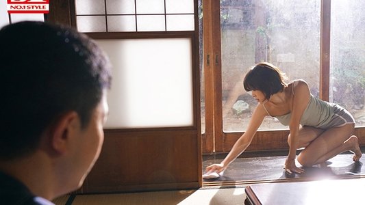 ど田舎の夏はヤルことがなくて隣の美人奥さんの誘惑に乗っかり毎日じっとり汗だく交尾