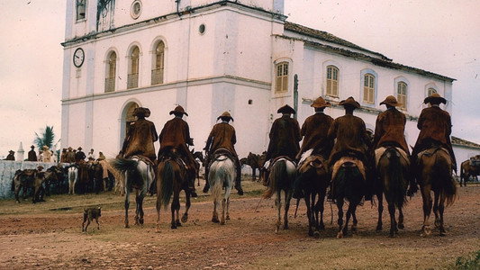 A Faca e o Rio