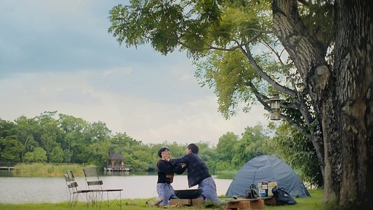 ขอฟังอีกครั้งเพลงรักของเธอ