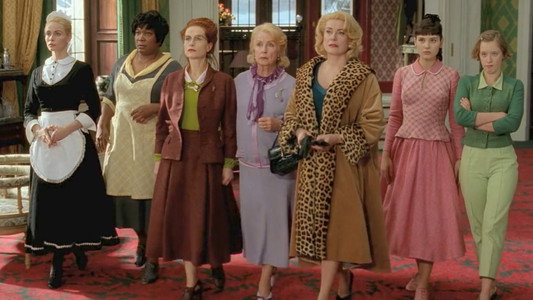 8 femmes