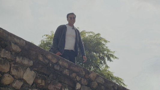 Lau Kumude Hidyo Hero Banna
