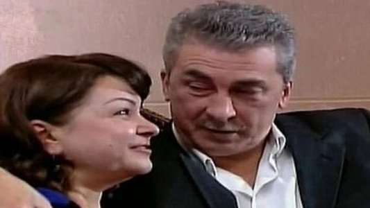 Evləri göydələn yar