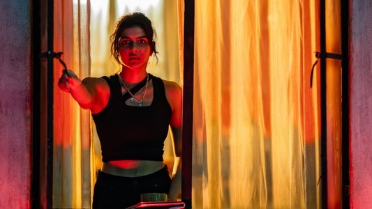 ലോകഃ Chapter 1: ചന്ദ്ര