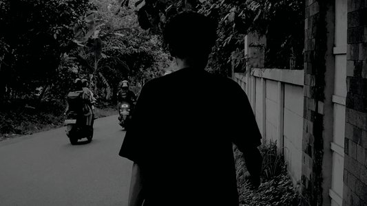 Hari Pertama Tanpa Ibu