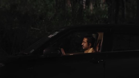 മുകുന്ദന്‍ ഉണ്ണി അസോസിയേറ്റ്സ്™